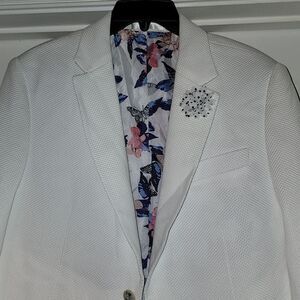Tailored Recreation Premium
